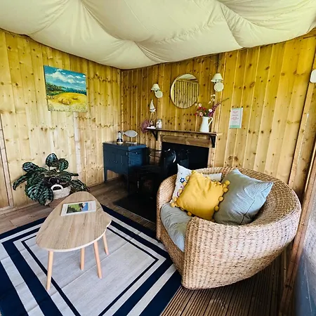 Tregantle Farm Eco Glampsite Lüks kamp alanı *